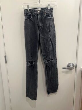 A&F 90s Straight Ultra High Rise